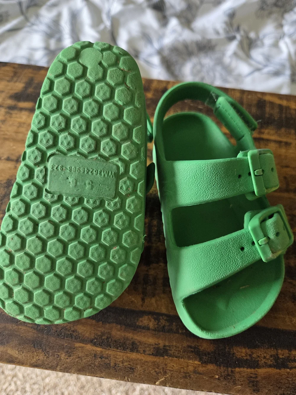 Kids Green Buckle Sandals